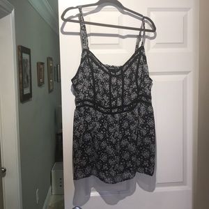 Torrid 4x peplum black flower print tank top
